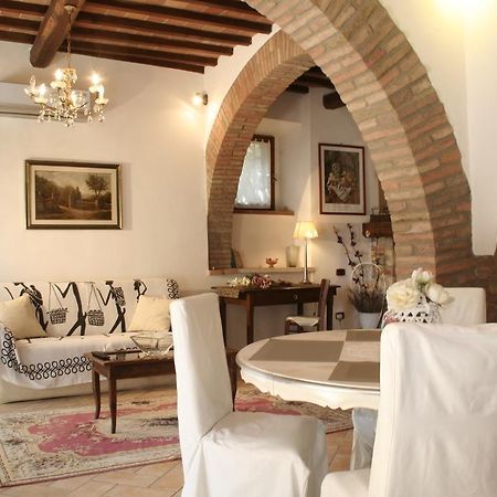 Borgo Medioevale Apartment Todi Ngoại thất bức ảnh