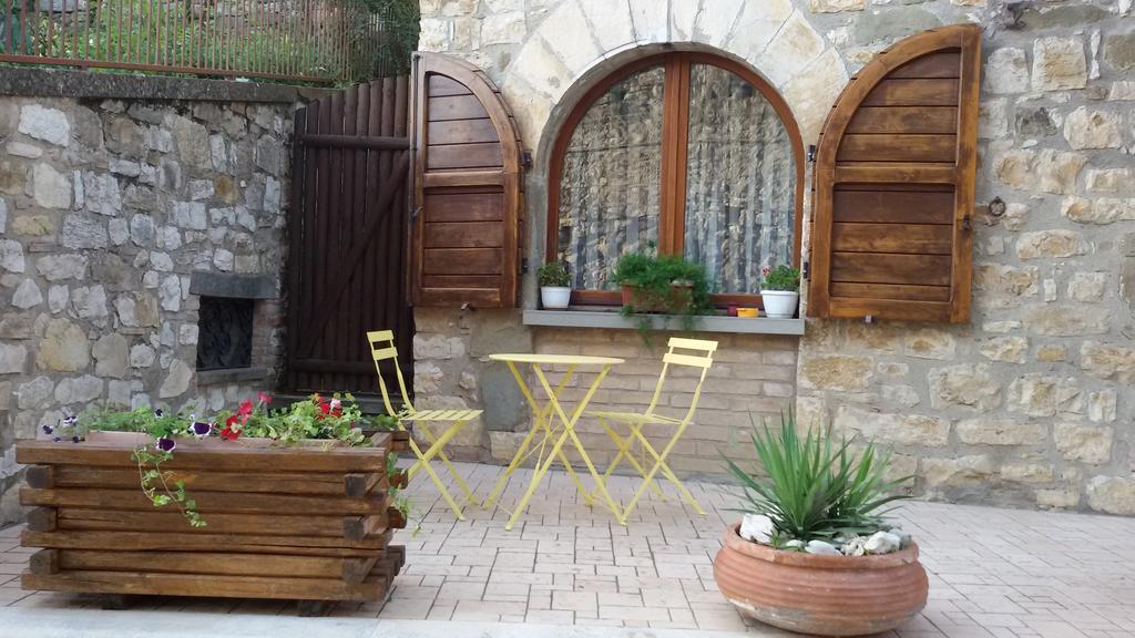 Borgo Medioevale Apartment Todi Ngoại thất bức ảnh