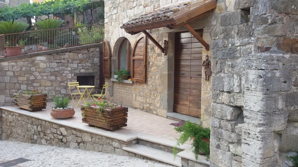 Borgo Medioevale Apartment Todi Ngoại thất bức ảnh